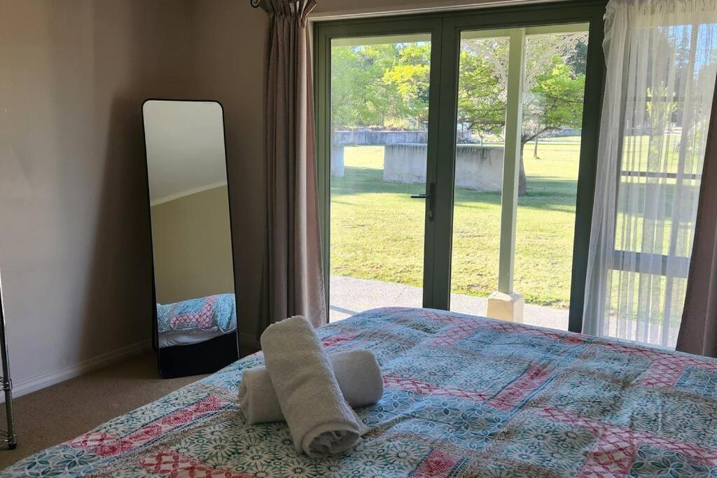 טוויזל Pinegrove Cottages - Unit1 מראה חיצוני תמונה
